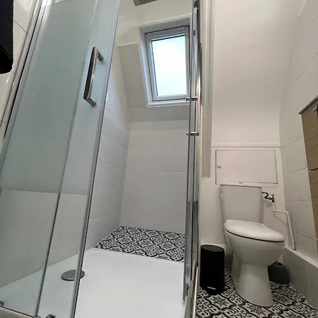 Charming 1br 6p - * דוביל