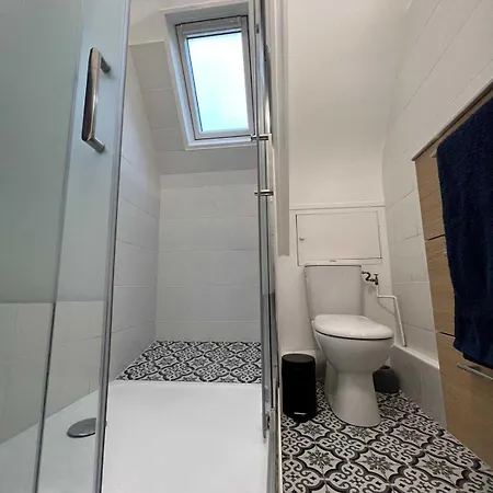 דירה Charming 1br 6p - *